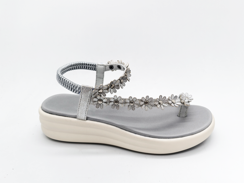 Toe Ring Roman Holiday Elegant Floral Design Women Sandals